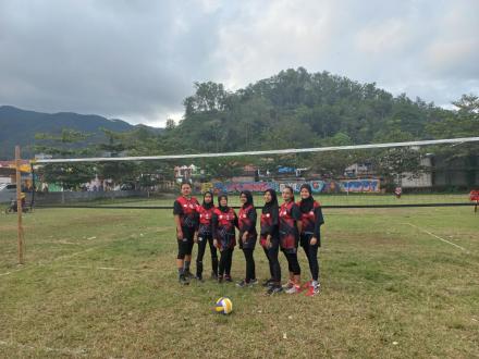 Pertandingan Volly Putra & Putri untuk Memeriahkan PHBN RI ke 77 Kecamatan Kampak